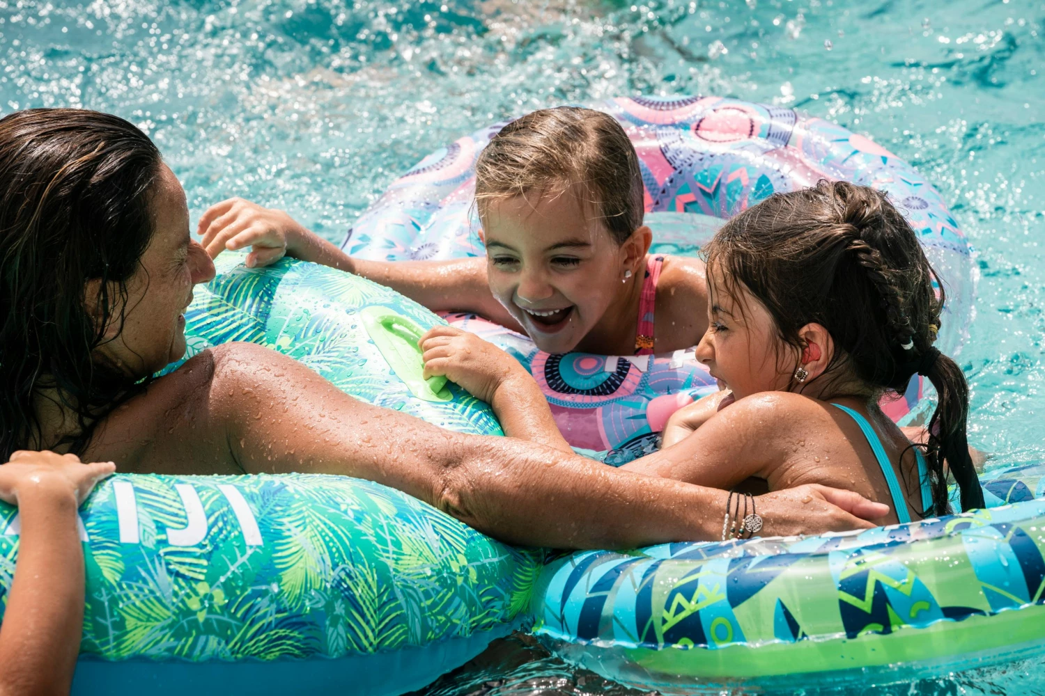 NABAIJI Inflatable buoy "ALL TROPI" large size 92 cm with comfort handles Blue GREEN 2 NABAIJI Inflatable buoy "ALL TROPI" large size 92 cm with comfort handles Blue GREEN - Image 2