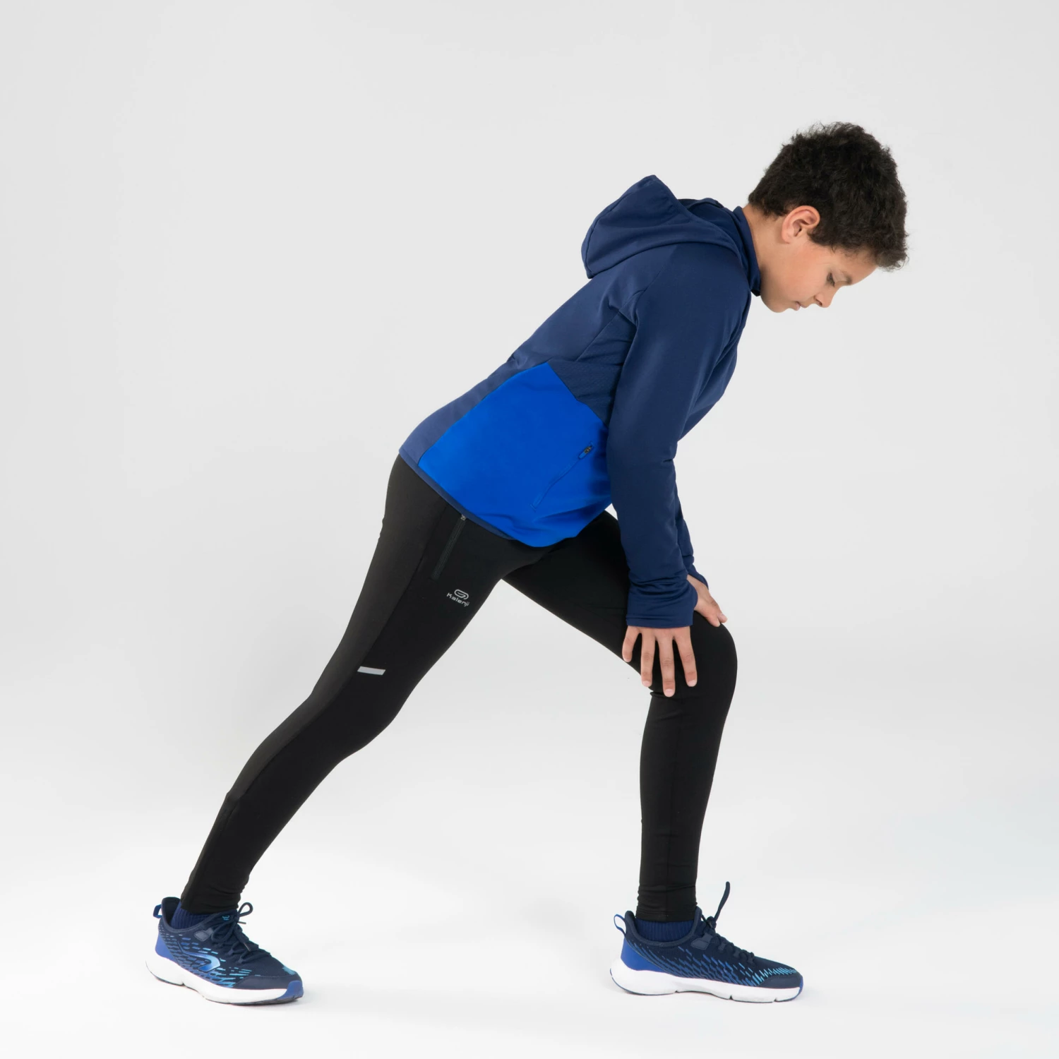 KALENJI AT 500 Kid's Athletics Long-Sleeved Cold Weather Jersey Galaxy blue/Bright indigo 3 KALENJI AT 500 Kid's Athletics Long-Sleeved Cold Weather Jersey Galaxy blue/Bright indigo - Image 3