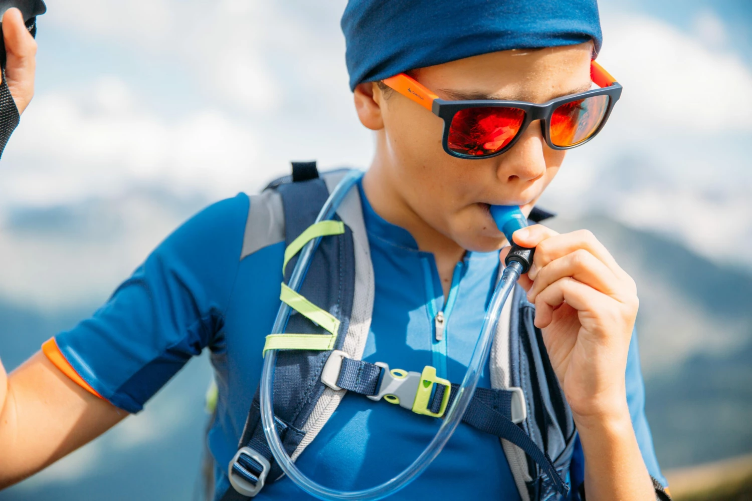 QUECHUA Kids’ Hiking Backpack MH500 18 Litres Deep blue 12 QUECHUA Kids’ Hiking Backpack MH500 18 Litres Deep blue - Image 12