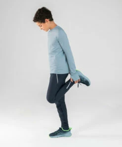 KALENJI AT 500 Skincare Kid's Running LS T-Shirt Navy blue/Midnight indigo 28 KALENJI AT 500 Skincare Kid's Running LS T-Shirt Navy blue/Midnight indigo -Artengo Kids Online Store k221ce90727e00fd25660bdbdd02156c5