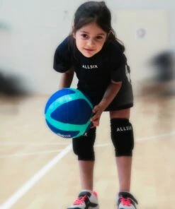 ALLSIX 180-200 g Volleyball for 4- to 5-Year-Olds V100 Soft 5 8 ALLSIX 180-200 g Volleyball for 4- to 5-Year-Olds V100 Soft 5 -Artengo Kids Online Store k3c908f8935c54878ce583744dc7f54fb