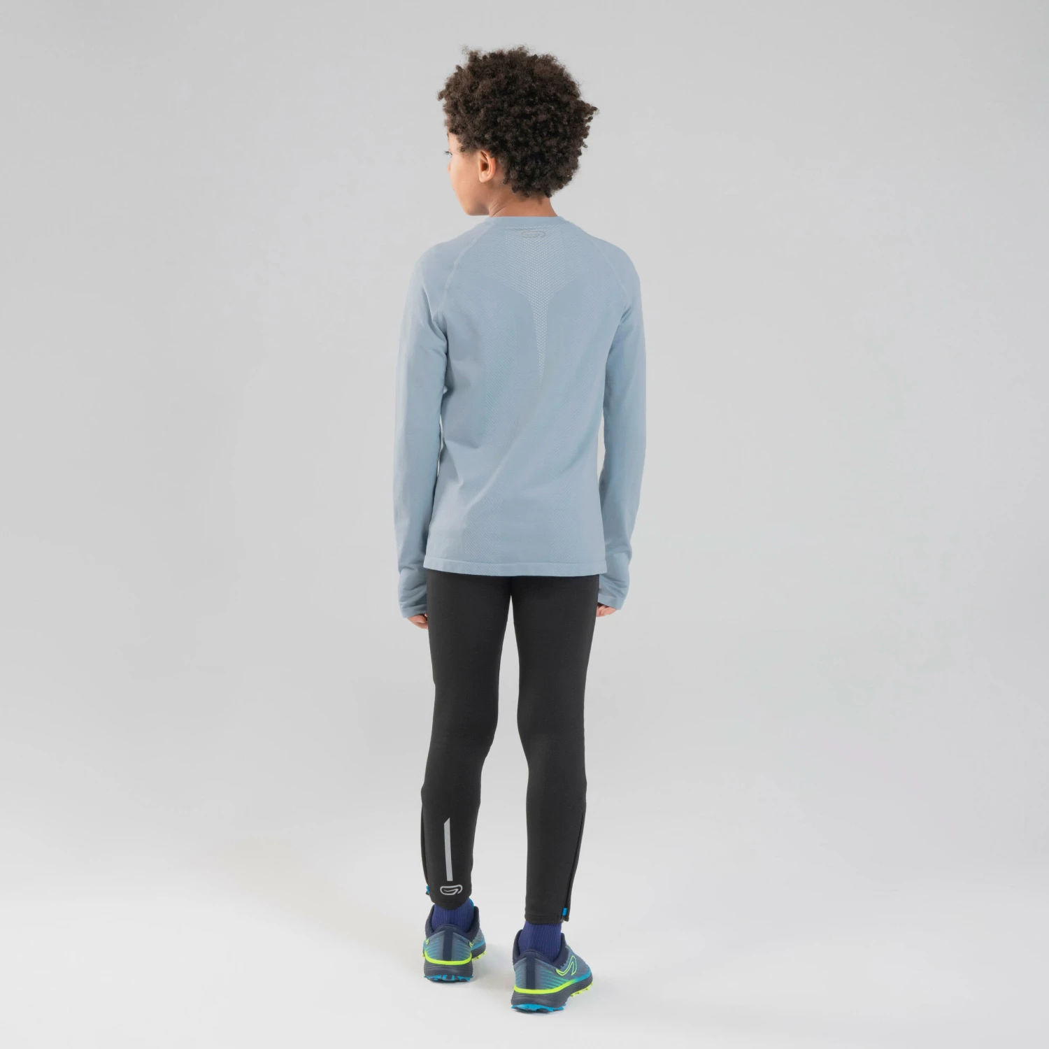 KALENJI AT 500 Skincare Kid's Running LS T-Shirt Navy blue/Midnight indigo 11 KALENJI AT 500 Skincare Kid's Running LS T-Shirt Navy blue/Midnight indigo - Image 11