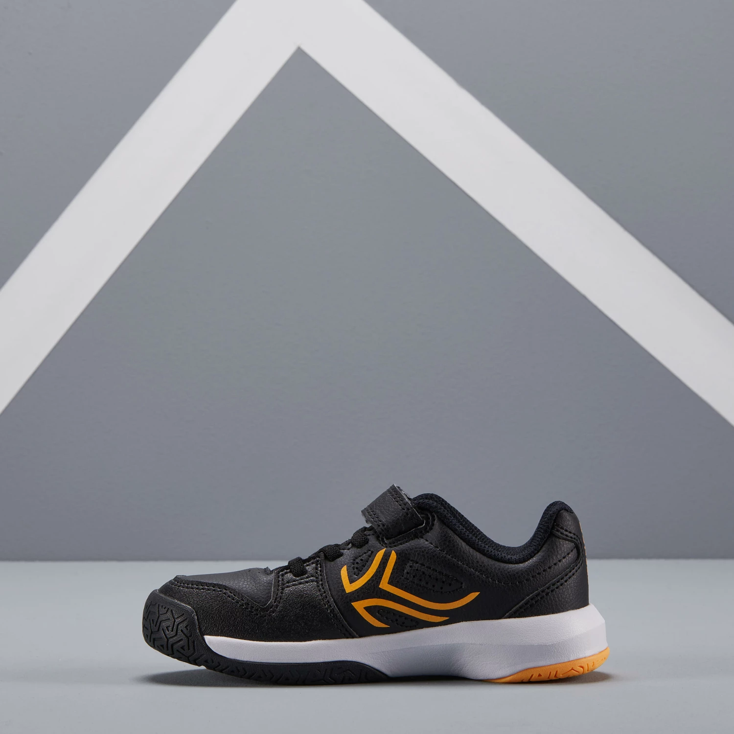 ARTENGO Kids' Tennis Shoes TS530 BLACK 4 ARTENGO Kids' Tennis Shoes TS530 BLACK - Image 4