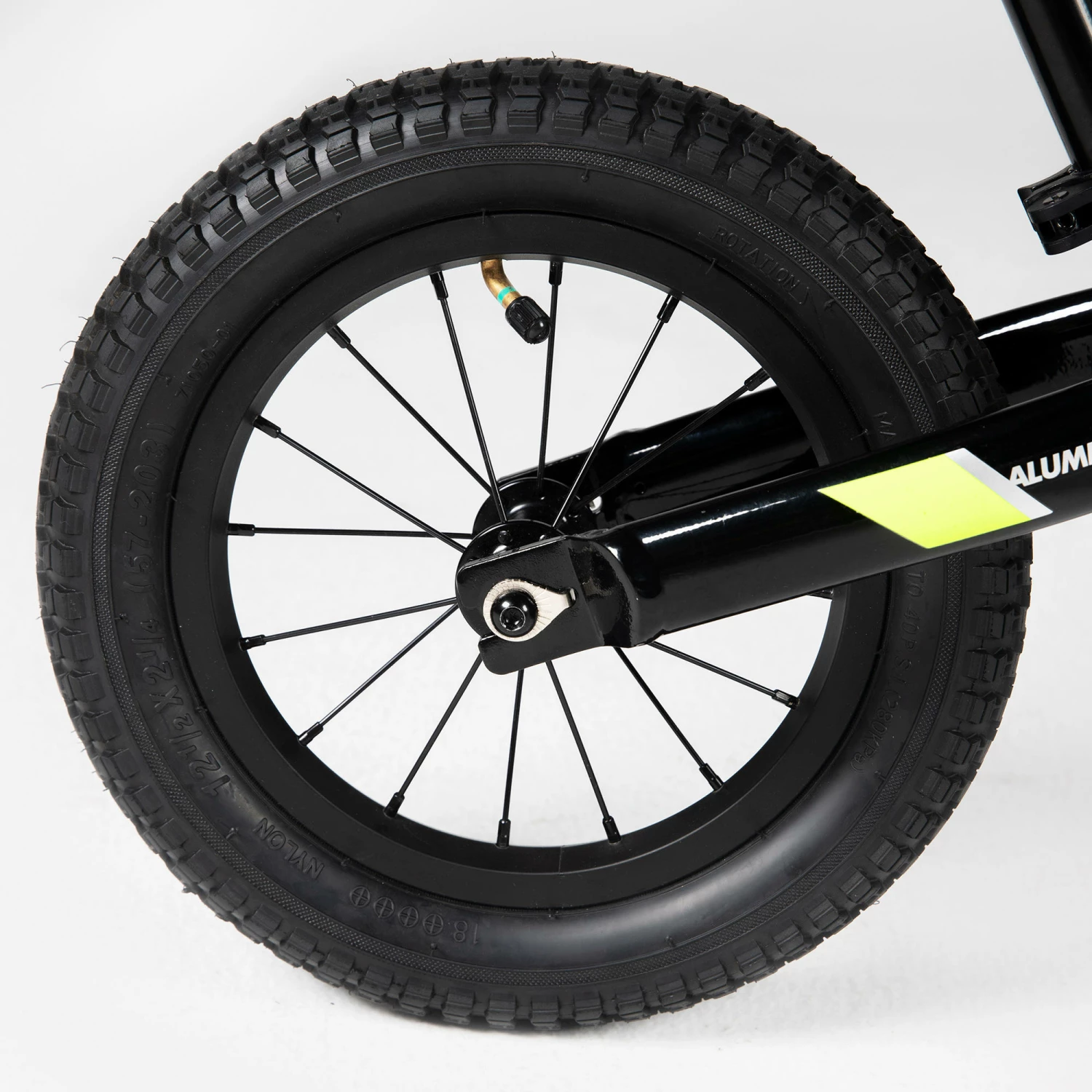 BTWIN 12" Run Ride 900 Black Balance Bike BLACK/Fluo lime yellow 7 BTWIN 12" Run Ride 900 Black Balance Bike BLACK/Fluo lime yellow - Image 7