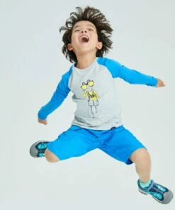 QUECHUA Kid's ANTI-UV ls hiking T-shirt LIGHT GREY/Pacific blue -Artengo Kids Online Store k70977e4a2b6916fe3214bcafa33d92f2 scaled