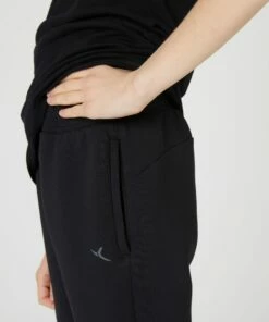 DOMYOS Boys' Warm Breathable Slim-Fit Zip-Pocket Cotton Gym Bottoms 500 BLACK -Artengo Kids Online Store k8b0bf1695b007597d3bbbd54d4e0958b scaled