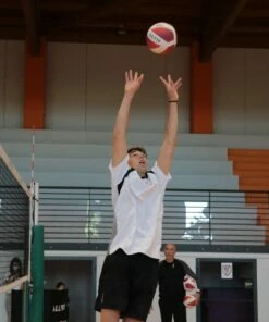 ALLSIX Volleyball V900 RED 17 ALLSIX Volleyball V900 RED -Artengo Kids Online Store k8fe10c10b7b9cda21cba99838d4d05a7 scaled