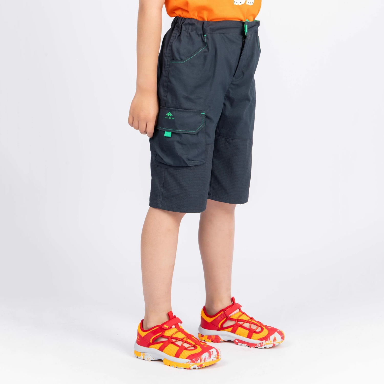 QUECHUA Boy's SHORTS MH500 KID Carbon grey/Malachite green 5 QUECHUA Boy's SHORTS MH500 KID Carbon grey/Malachite green - Image 5