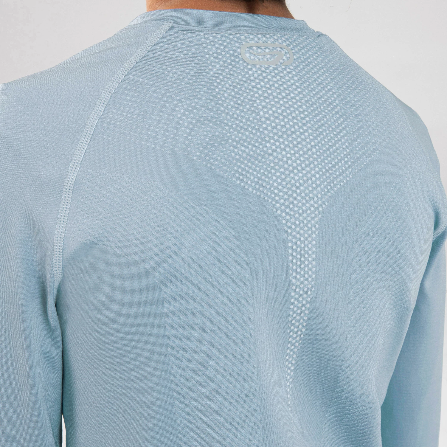 KALENJI AT 500 Skincare Kid's Running LS T-Shirt Navy blue/Midnight indigo 4 KALENJI AT 500 Skincare Kid's Running LS T-Shirt Navy blue/Midnight indigo - Image 4