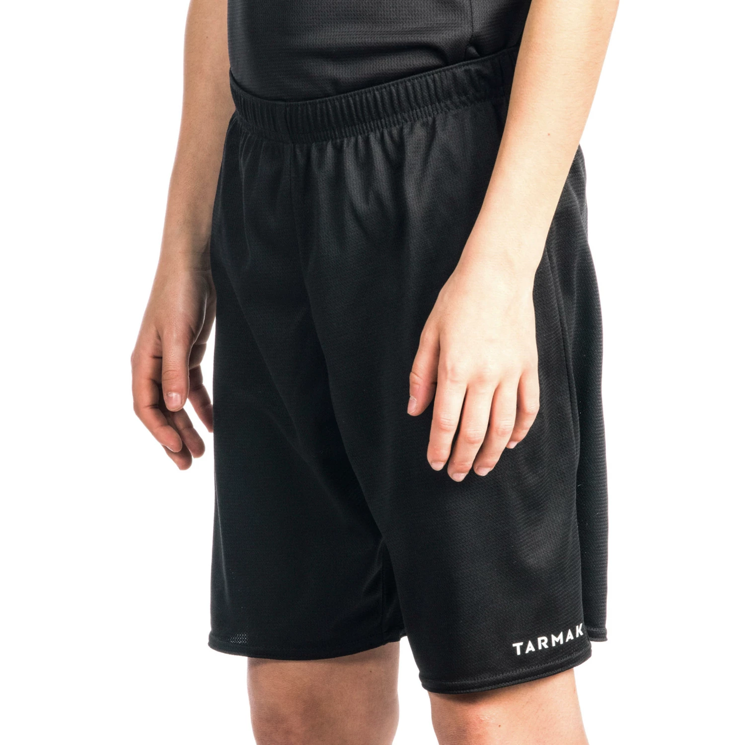 TARMAK SH100 Boys'/Girls' Beginner Basketball Shorts BLACK/Snow white 3 TARMAK SH100 Boys'/Girls' Beginner Basketball Shorts BLACK/Snow white - Image 3
